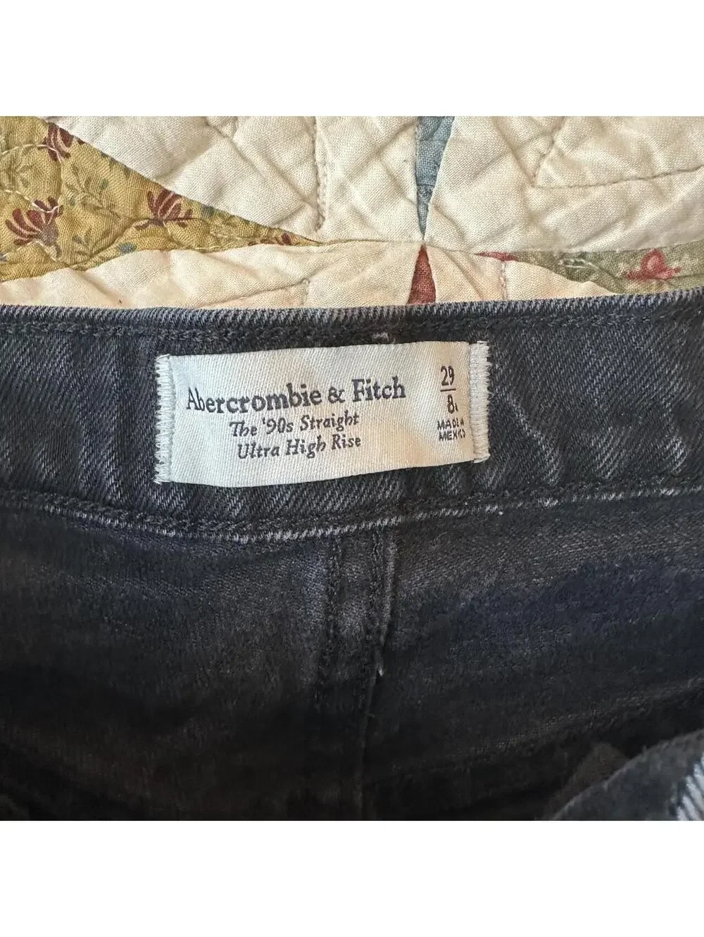 Abercrombie & Fitch size 29”